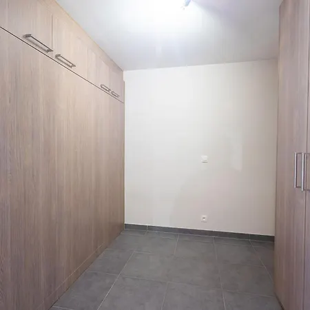Located On The 2nd Floor Apartamento Westende