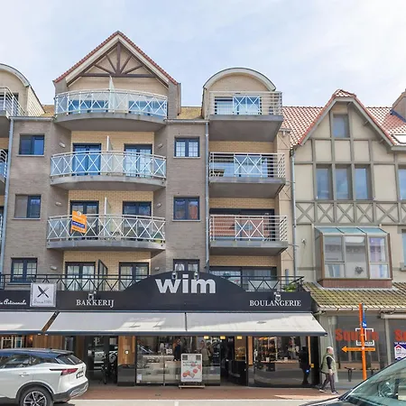 Located On The 2nd Floor * Westende